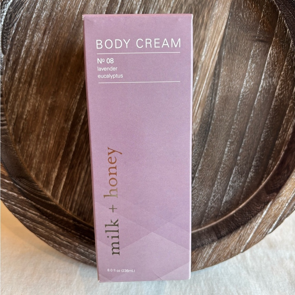 Milk + Honey Lavender Eucalyptus Body Cream 8 oz Hydrating Moisturizer NWT